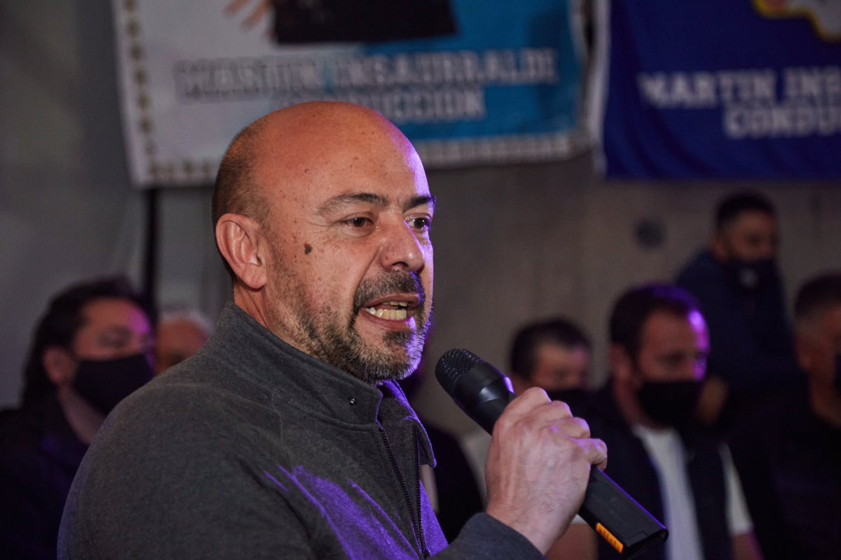 acsantarelli's tweet photo. Cómo pide nuestro conductor @minsaurralde vamos casa por casa, hablando con cada uno de los vecinos llevando la propuesta de nuestro espacio.
Tenemos que redoblar los esfuerzos para que en noviembre hacer una mejor elección y llevar a la victoria al @FrenteDeTodos en la provincia https://t.co/m34SvJusgy