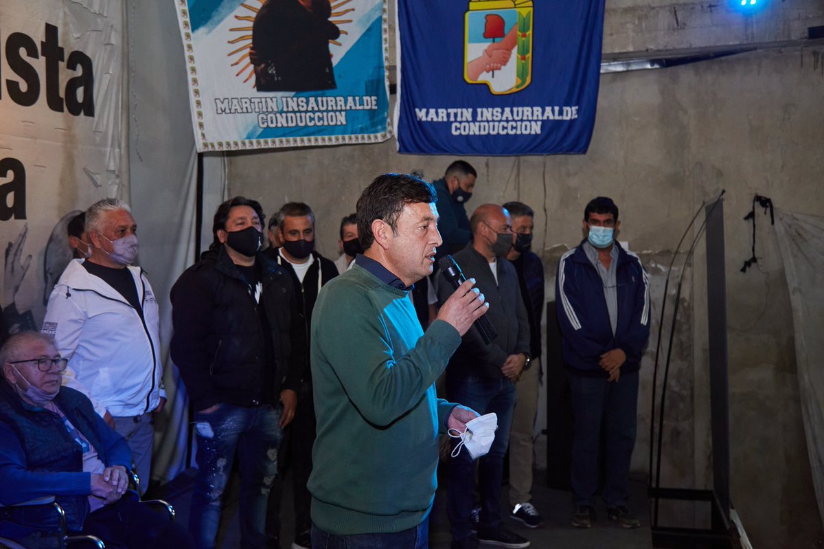 acsantarelli's tweet photo. Cómo pide nuestro conductor @minsaurralde vamos casa por casa, hablando con cada uno de los vecinos llevando la propuesta de nuestro espacio.
Tenemos que redoblar los esfuerzos para que en noviembre hacer una mejor elección y llevar a la victoria al @FrenteDeTodos en la provincia https://t.co/m34SvJusgy