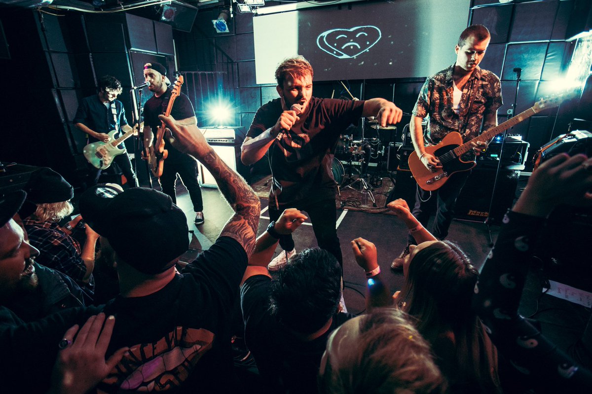 Outloved tweet media