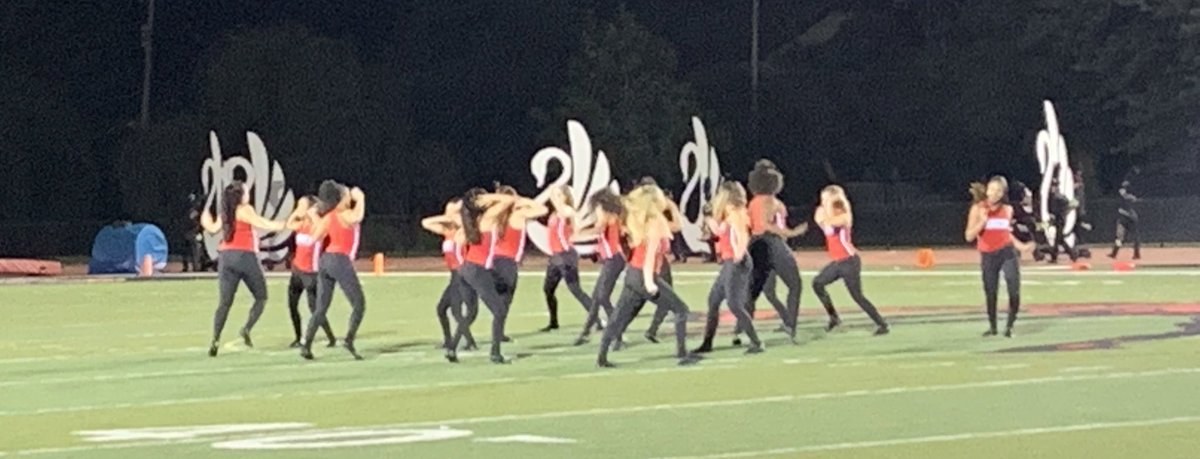 jeff_principal's tweet photo. @JeffBDT was spectacular at the pep session this afternoon and it carried over to their performance at halftime this evening! https://t.co/S3iRUKFfDC