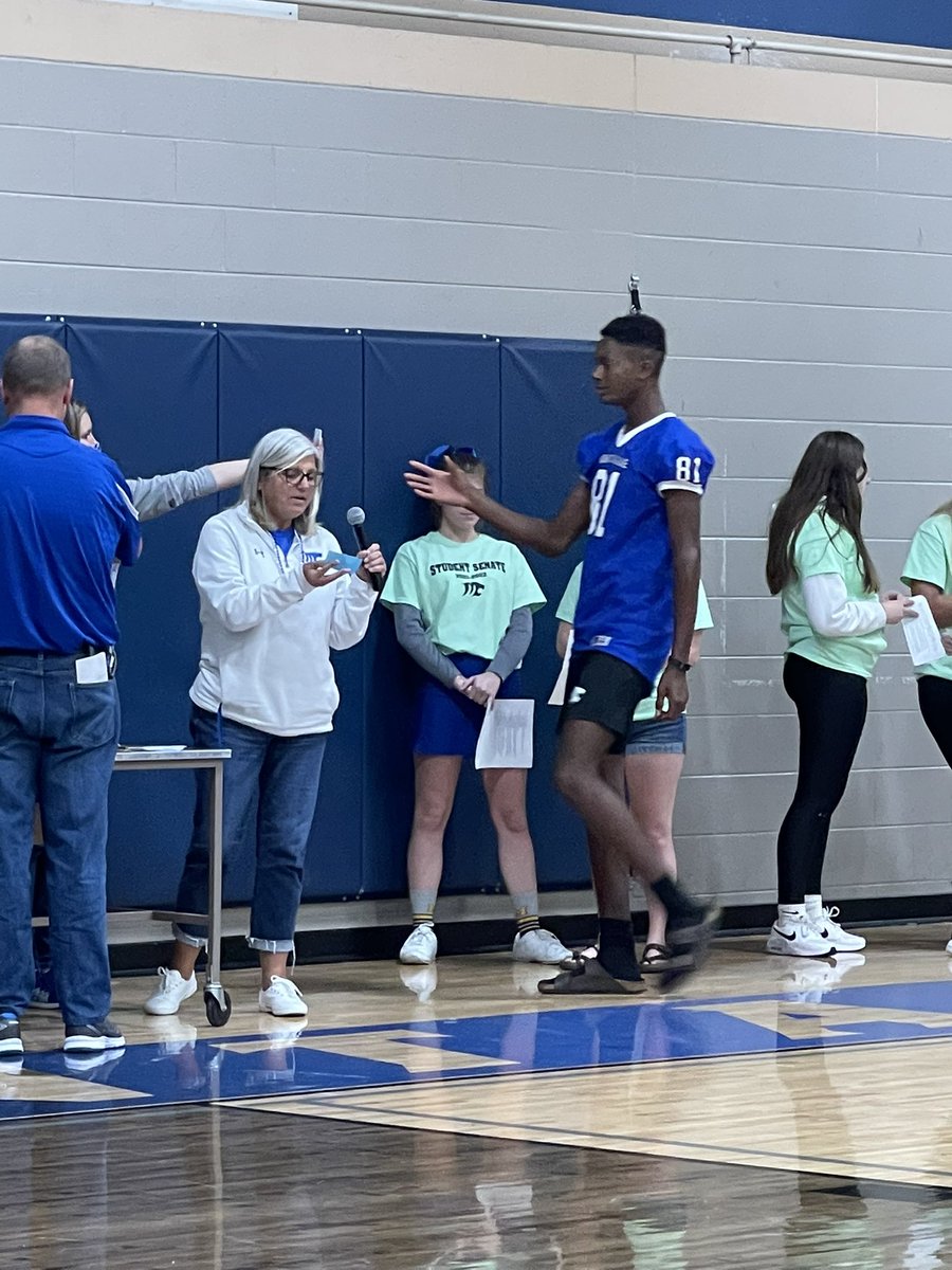 montwildcats's tweet photo. It was a great homecoming assembly today! There were games, smiles, laughs, fun and more! These are just a few of the pics so be on the look out for more later! #betrueblue #letsgocats🐾💙 #hoco2021 #wildcatpride #wildcatfun https://t.co/hNcTAsGKMP