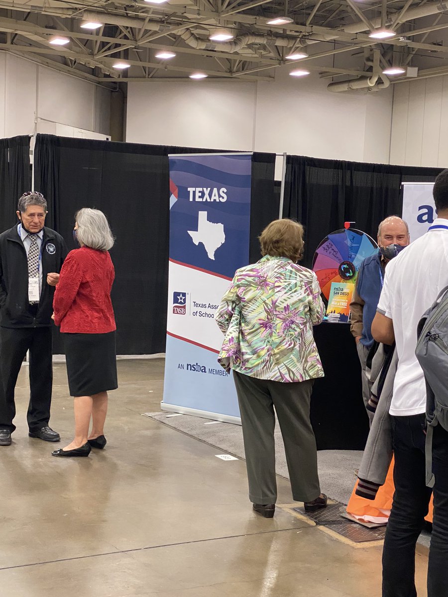 CartyValarie's tweet photo. Meet and greet! @Viola_NSBA @NSBAPublicEd @AldineISD #tasatasb https://t.co/5fN4ISf93X