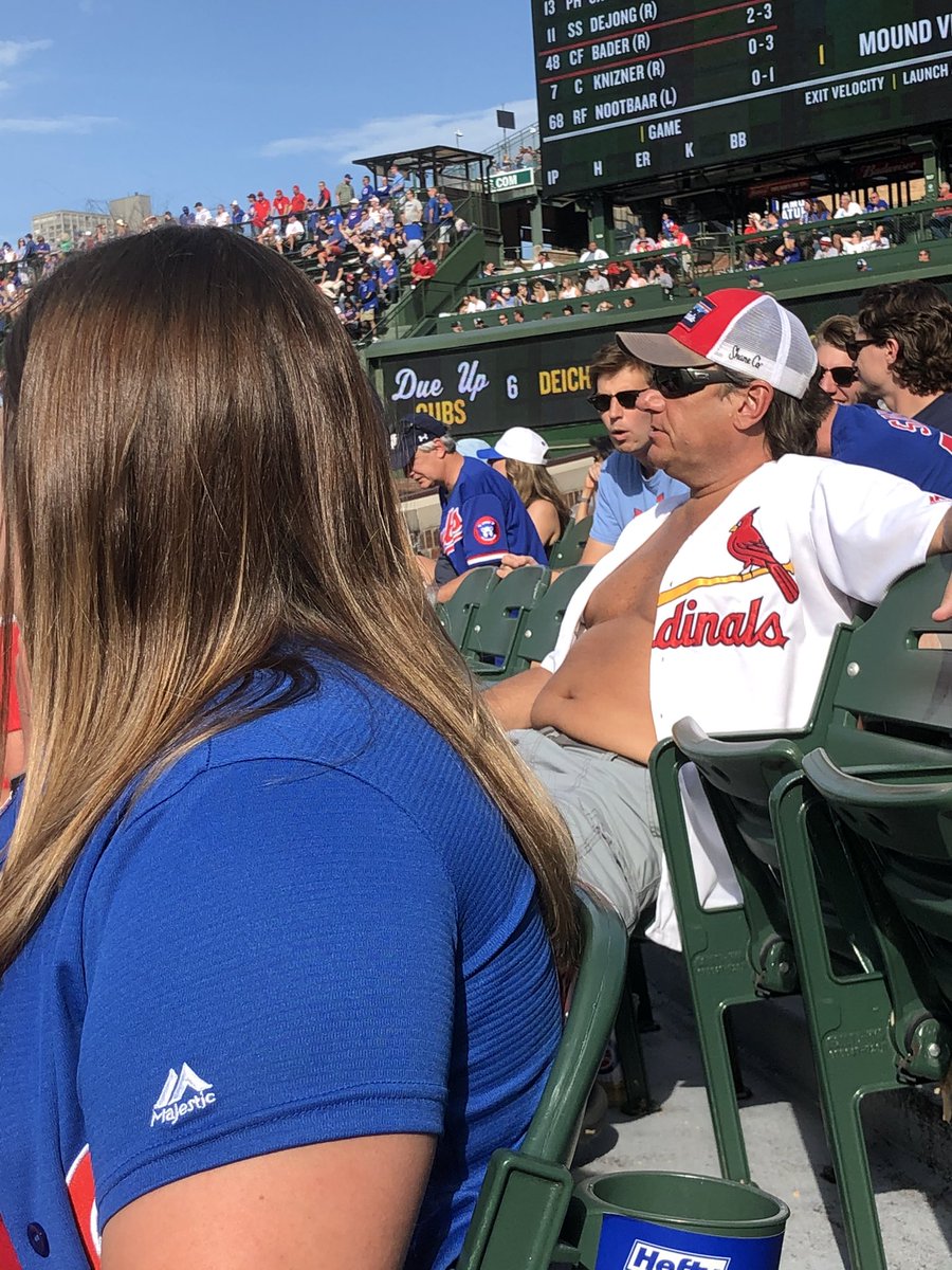 bgeidt's tweet photo. Pure class at Wrigley today @Cubs vs @Cardinals #unit @RedLineRadio @BarstoolBigCat @barstoolchicago #Scwin2Win #over8.5 https://t.co/seXw0c6CJH