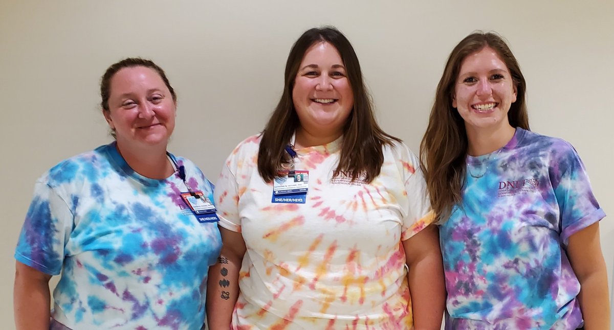 Stephens_Lab's tweet image. Happy Friday of #PostdocAppreciationWeek! A huge thank you 👏 to our fabulous postdoc, Katherine @superchiasmatic, for all of her hard work! I am so thankful and proud of all that you have accomplished and can&apos;t wait to see what the next year holds. Hopefully more lab tie-dye! 😊