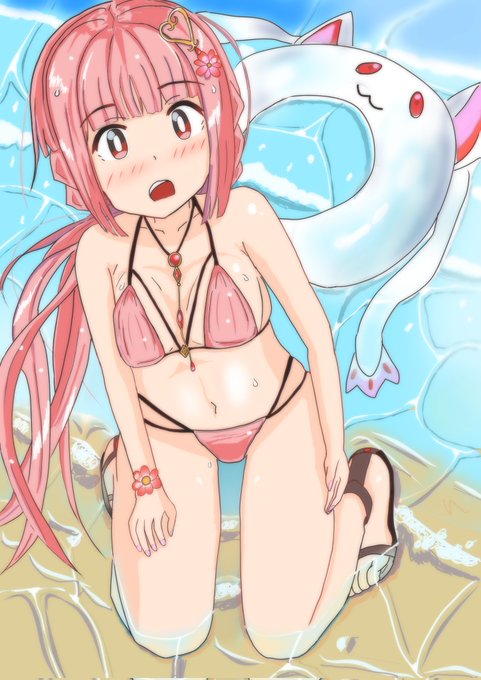 #1年間で絵が上達してるか見てみましょう左が1年前 右がここ最近少しは上手くなったかな 