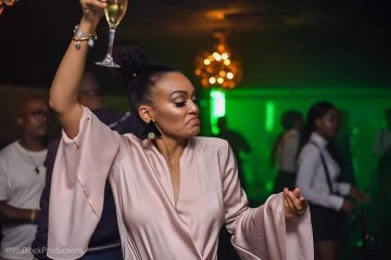 Cphoh0's tweet image. When we #PartnerWithErica this night
💃💃💃💃💃
🔥🔥🔥🔥🔥🔥

 #PartyWithErica
TURN UP WITH ERICA
Erica Nlewedim