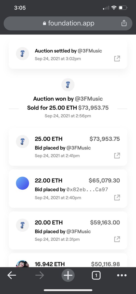 Side Eyeing Chloe tweet media