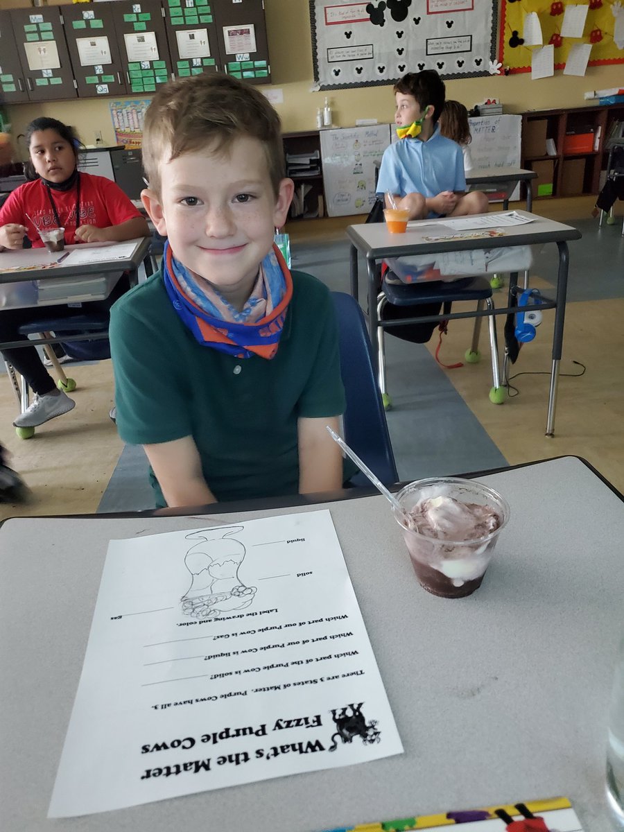 svanbrimmer's tweet photo. Such great vibes with the @verobeachelem tribe today! @Mscraner's class did an investigation into states of matter with ice cream floats and my favorite twins gave me a matching bow! #vbevibe #fullheart #ElemAP https://t.co/RKUBcAWBKb