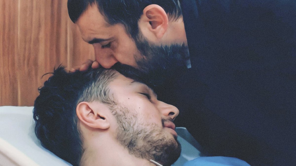 thatradygal's tweet photo. The way Yamaç and Cumali LOVED Akın and saw him as something genuinely precious that they just desperately needed in their lives is just BEAUTIFUL ❤️✨❤️
#çukur #AkYam #AkCum https://t.co/u4sKG4ZPYY