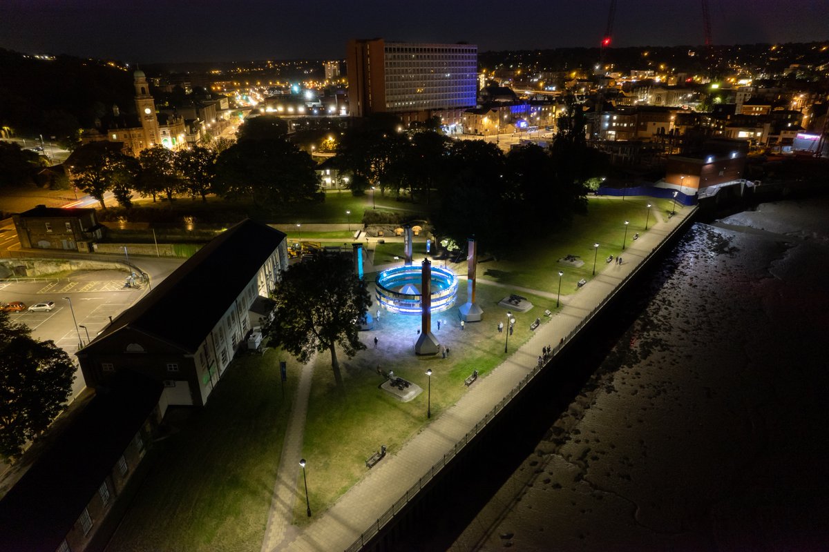 Wow. #TOGETHER at Chatham Riverside is absolutely stunning. You must come and see it while it's still on. #UKCityOfCulture @medway2025 @CreatesLucid