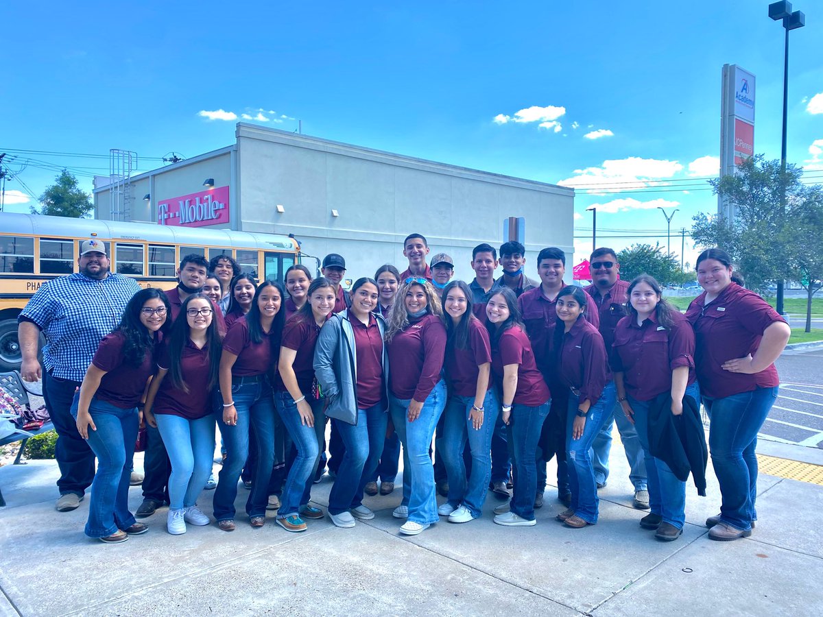 psja_ffa's tweet photo. CVD Plant ID &amp; Land Judging Contest this morning: 
1st Place - Greenhand Plant ID Team
2nd Place - Chapter Plant ID Team
High Point Individual Plant ID Greenhand - Armando Garcia 
2nd Place- Senior Land Judging Team
3rd Place - Greenhand Land Team 
Extremely proud of our kids!! https://t.co/8gq7IkZlEM
