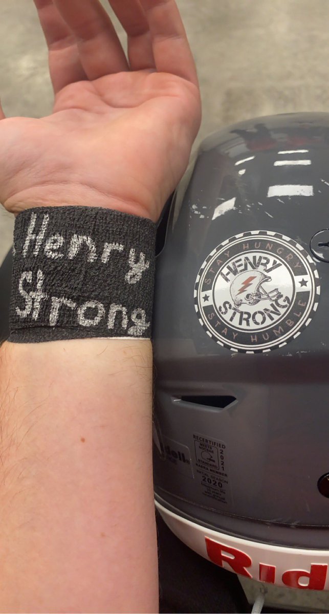 KydanP's tweet photo. Forever!❤️ #HenryStrong https://t.co/5PVOSwe2Y2