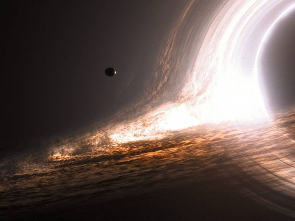 CineIvan's tweet photo. De verdad, si 'INTERSTELLAR' no es una de las mejores películas del siglo XXI, muy cerca está. Las interpretaciones de Matthew Mcconaughey, Jessica Chastain y Matt Damon, la banda sonora de Hans Zimmer, el guión de los hermanos Nolan y la fotografía. Simplemente, perfección✨ https://t.co/BV2NwUQvPo