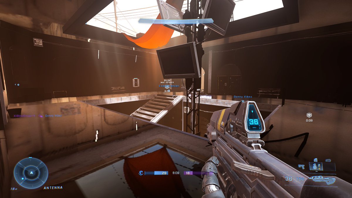 Connor_018's tweet photo. @Halo this new look is a little bizarre #HaloInfiniteMP #HaloInfiniteFLIGHT #bug https://t.co/cibIFuNcEe