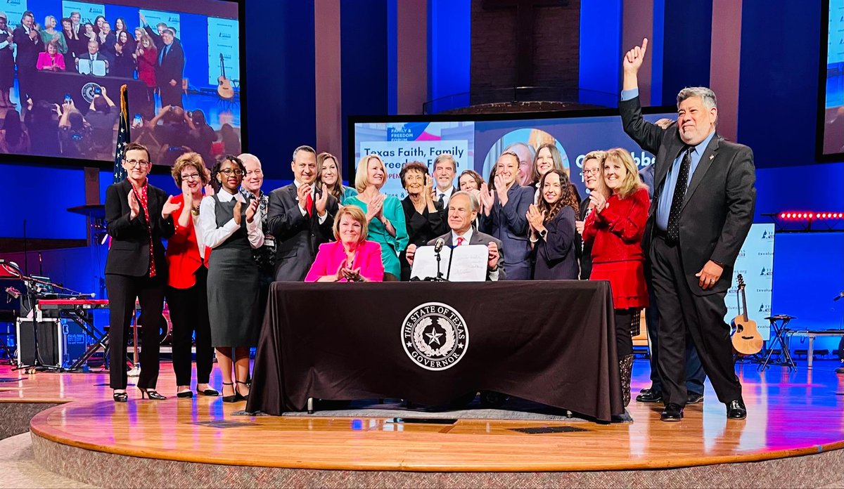 sbaprolife's tweet photo. 🚨 PRO-LIFE VICTORY ALERT

Texas @GovAbbott signs safeguards against the expansion of dangerous mail-order chemical abortion drugs into law during @txvalues' #TxForum21

Our statement: https://t.co/SAjXvb8Mwq 1/ https://t.co/9Gs0xxJ8mr