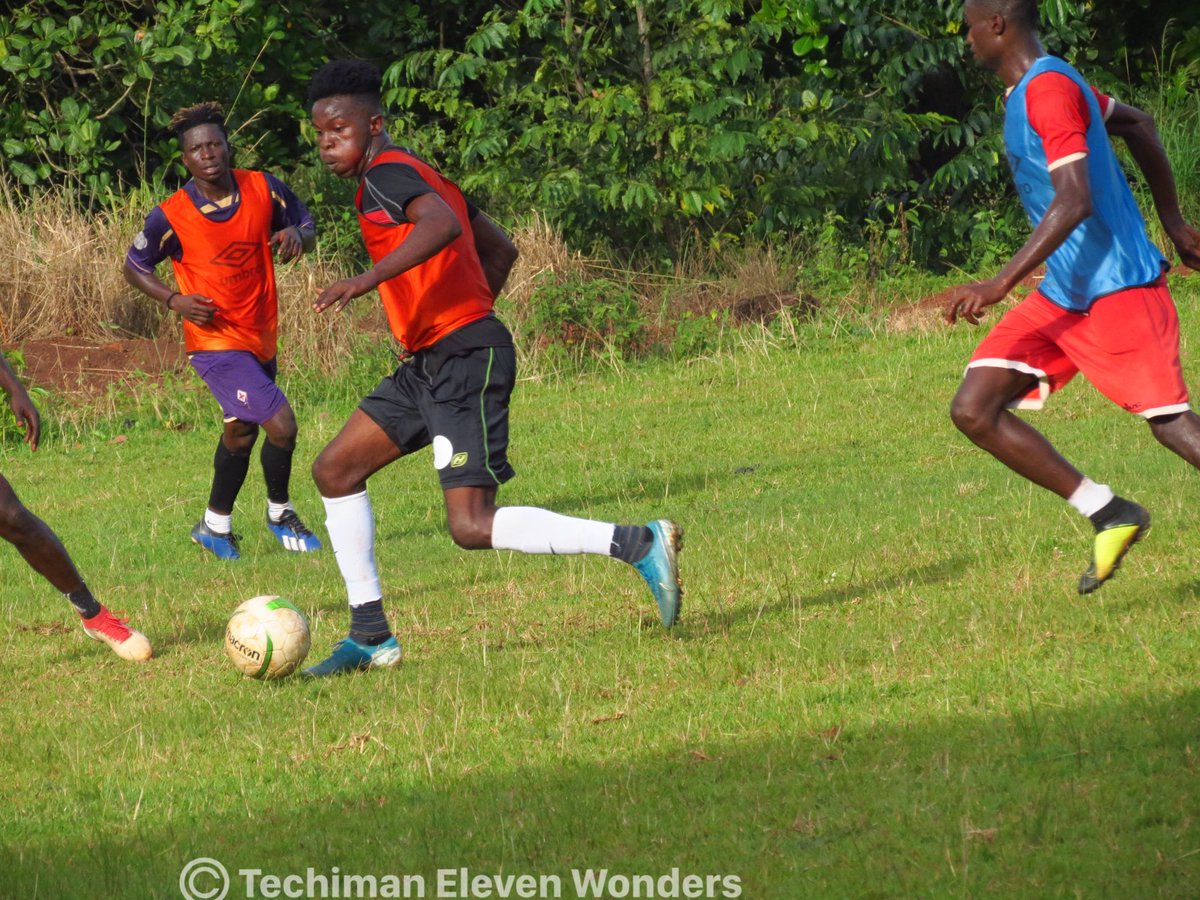 Txiwonders's tweet photo. @ Office today . 

#The sweat has began .

#TEWFC https://t.co/fhT7bFWlaG