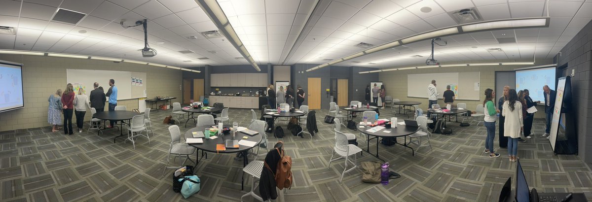 RAnderson_Math's tweet image. Clarity, voice, &amp;amp; learning! What a great day working to grow the system for teaching and learning math @FHPSlearning #MichME