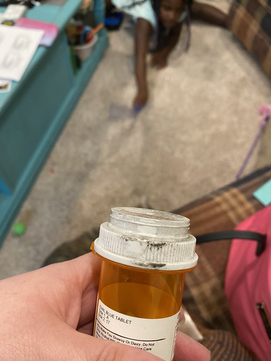 EmiDi's tweet photo. @Walgreens words can’t express my feelings when I received my medicines from you by fedex! This was a lovely surprise that this little one returned after being lost in transit by the oh so caring fedex https://t.co/Rzb7iTBMdf