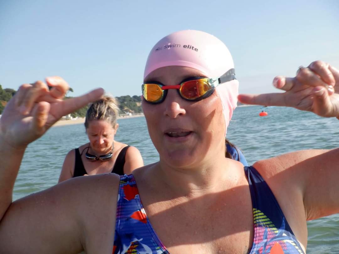 learningpowered's tweet image. Leaping lizards, it&apos;s Friday already, the new goggles are performing well, and the big fireball in the sky continues to shine on all us happy souls at the beach 😎