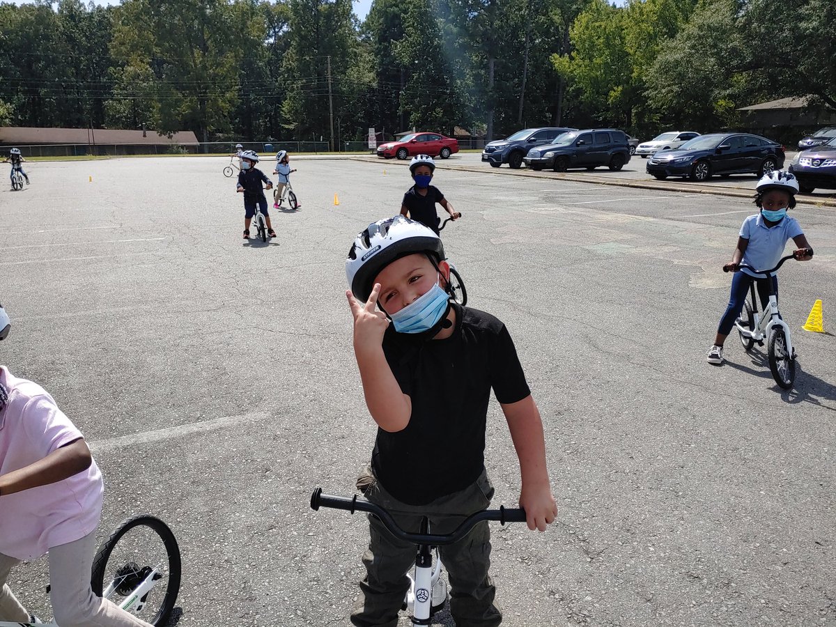 Strider Bike 'Rider of the Week' Eddie Easter! 'Hey, Coach Goods! I'm ready for the pedals!' Mastery level strider! Way to go Big 'E'! Week 1 in the books. @WatsonLRSD @MsLaTariE @Stephan19891857 @lrsd @dlsmith1221 @AllKidsBike