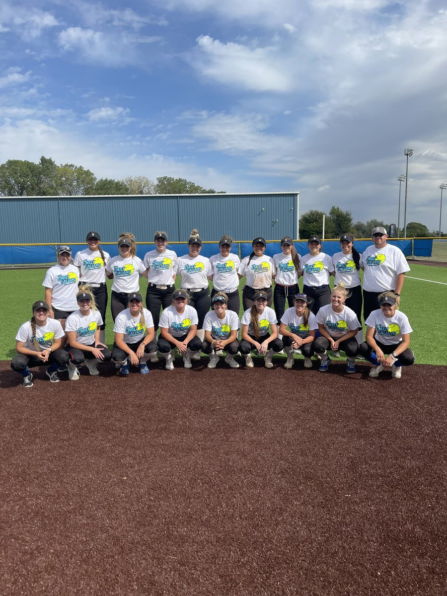BCCSoftball's tweet photo. Had a great day on the field today, it feels so good to play for something bigger than the game! Thank you to the @Play4Em and Brent and Mollie Beers for providing these shirts! Always playing for you! #flyhigh6 ๐ฆ๐ค ๐ฅ๐พ https://t.co/YWTVLcQxXW