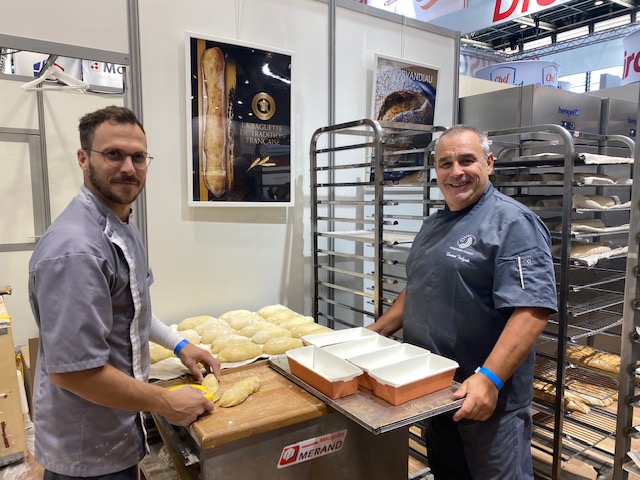 MINOTERIEFOREST's tweet photo. Retrouvez l'équipe Minoterie Forest en direct du SIRHA au stand MERAND_🥖🍞🥪4G122 https://t.co/K2uZG4YkEY