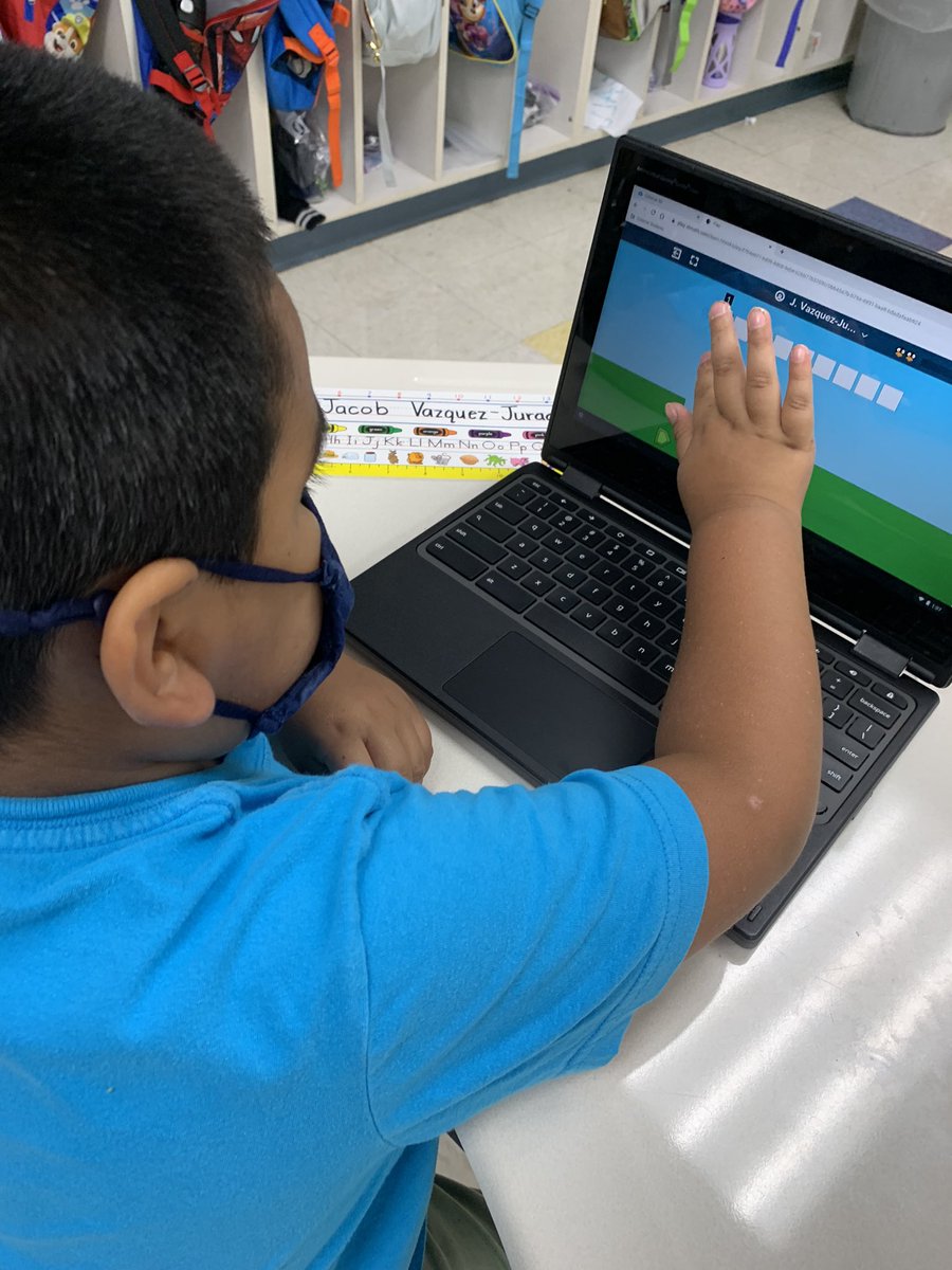 bennettsbunch's tweet photo. ST Math! #cddolphins https://t.co/EjNnF4vaUM