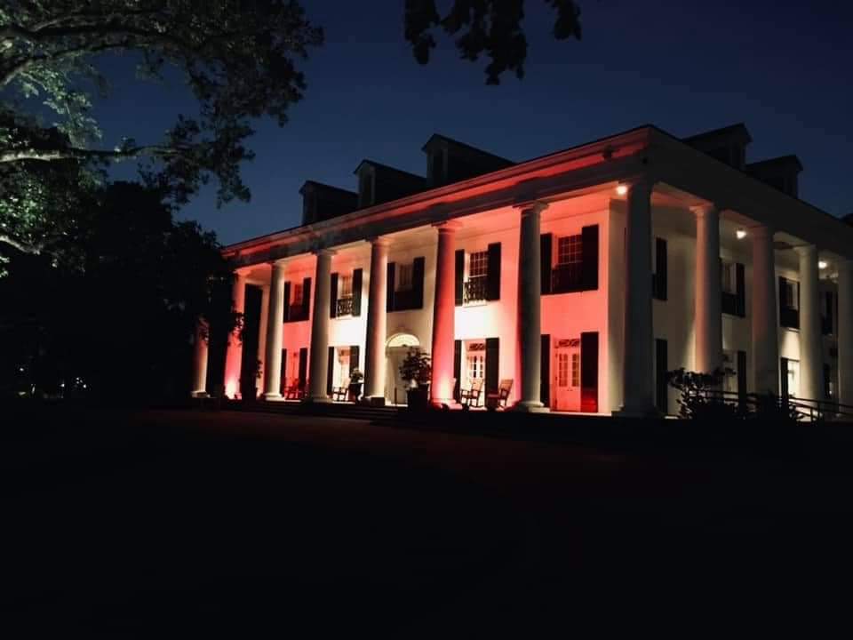 may5foundation's tweet photo. Thank you Governor John Bel Edwards and First Lady Donna Edwards for lighting the Governor’s Mansion for Sickle Cell Awareness Month. Thank you for also recognizing the May5foundation and giving a proclamation for #sicklecellawareness month♥️ #may5foundation #equalityinhealthcare https://t.co/Q5IiJbopMr