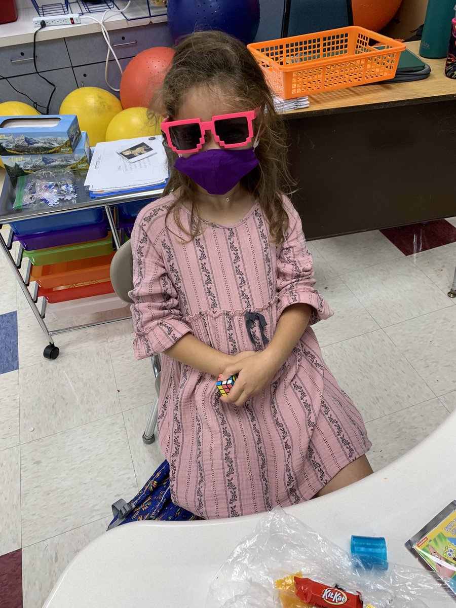 bennettsbunch's tweet photo. The coolest kindergarteners ever! #cddolphins https://t.co/SUNnba2Ugj