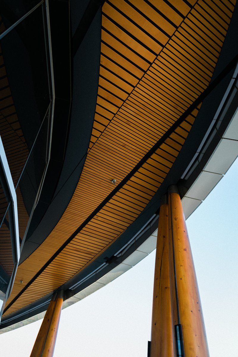 Energy Centre One has been providing #BlatchfordYEG renewable heating and cooling for a year. 
In blistering heat. Freezing cold. This striking building houses a heat pump with a coefficient of performance of 10+. It's like a 1,000% efficient furnace/AC!
#yeg
