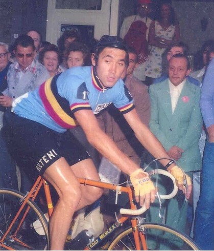 MaesPilsRokado's tweet photo. En 1975 los belgas corrian en casa, llevaron un equipo potentísimo, con un corredor más que el resto por tener al vigente campeón. Ganó Kuiper. https://t.co/pmKC8yykmd