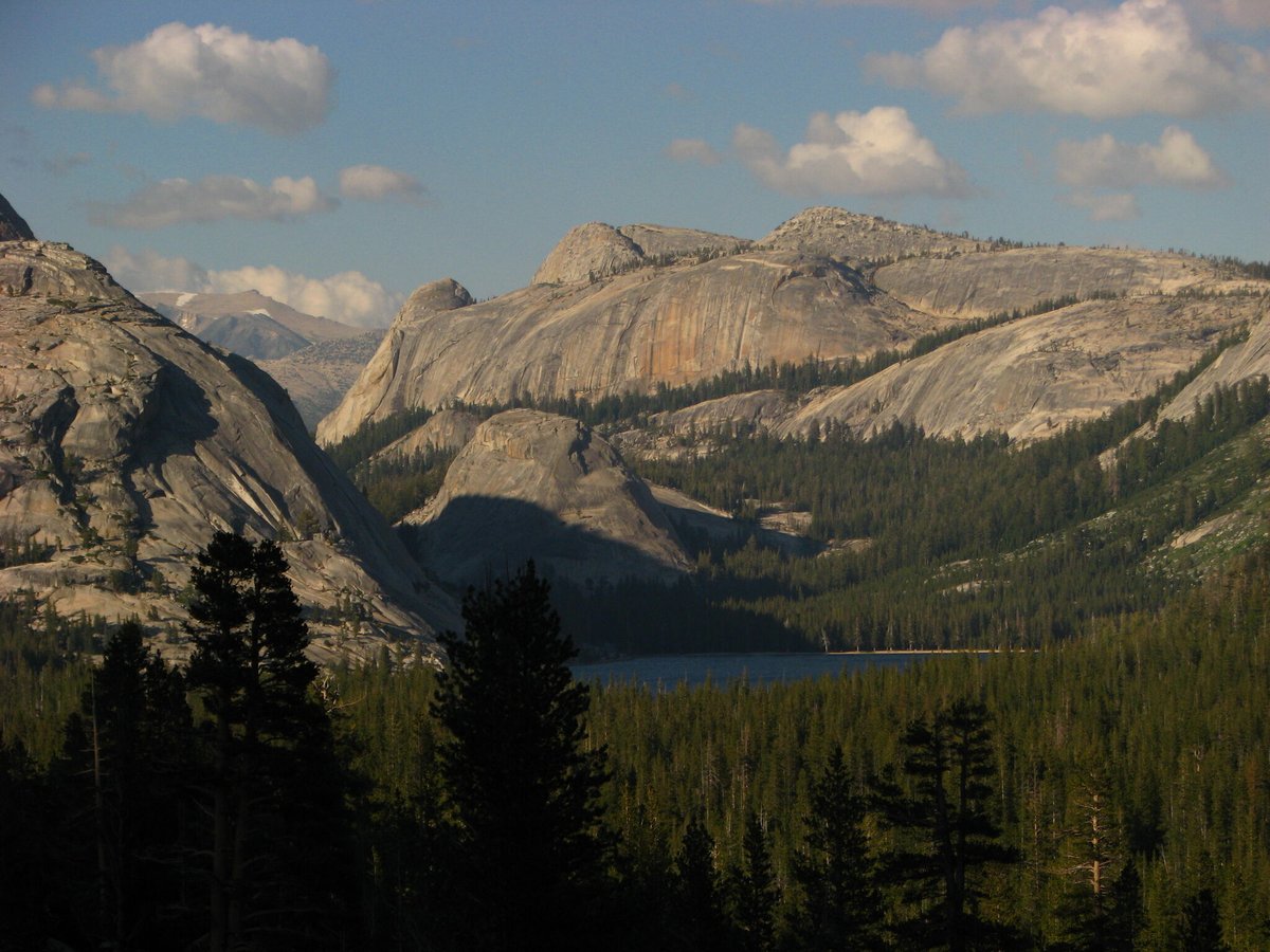 6MILLIONstep's tweet photo. Yosemite never disappoints. Follow our entire experience on the trail! Now available on Amazon! https://t.co/5oqLI74pP9 #Yosemite #hiking #pct https://t.co/ovUILOXj73