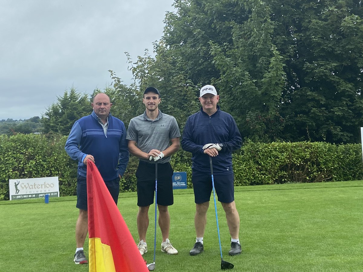carrigoon's tweet photo. 1/2 Congratulations to all our GAA classic winners tonight each and everyone worthy..
1st Finbarr Quaid Electrical- Pj O’Sullivan, Gerry Horgan, Mïck Glavin. 
2nd Dr Pat O’Riordan, Jimmy Murphy and Ciano..
3rd Ger Manley, Paul Lyons(Mallow GAA) and Clive O’Donovan. https://t.co/Gw7N4V8ylf