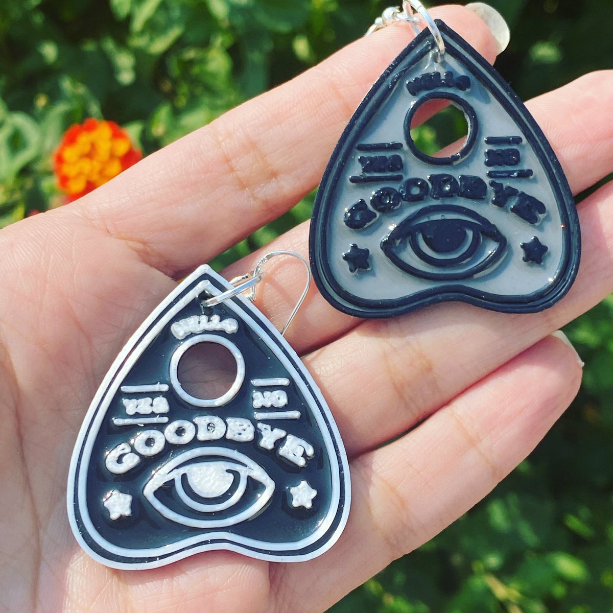 cuteberryjwlry's tweet photo. @KysHandDesigns @catbirdandteaco Hi there, I’m Simone and I make cute and colorful jewelry!! 😊😊 Check out my website https://t.co/xd9ZDGiQvt https://t.co/huTvQ2tLZN
