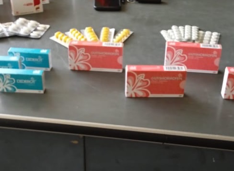 imettru's tweet photo. El día de ayer #24Sep nos desplegamos hasta la U.E.B Ciudad Valera, donde brindamos consultas de Ginecología, Psicología, Asesoría Legal y Entrega de Medicamentos, de la mano con Instituciones Gubernamentales de nuestro Estado, gracias a  @RangelSilva4F @ajacquep @AleidaPerezz https://t.co/RTPiQtB8Pm