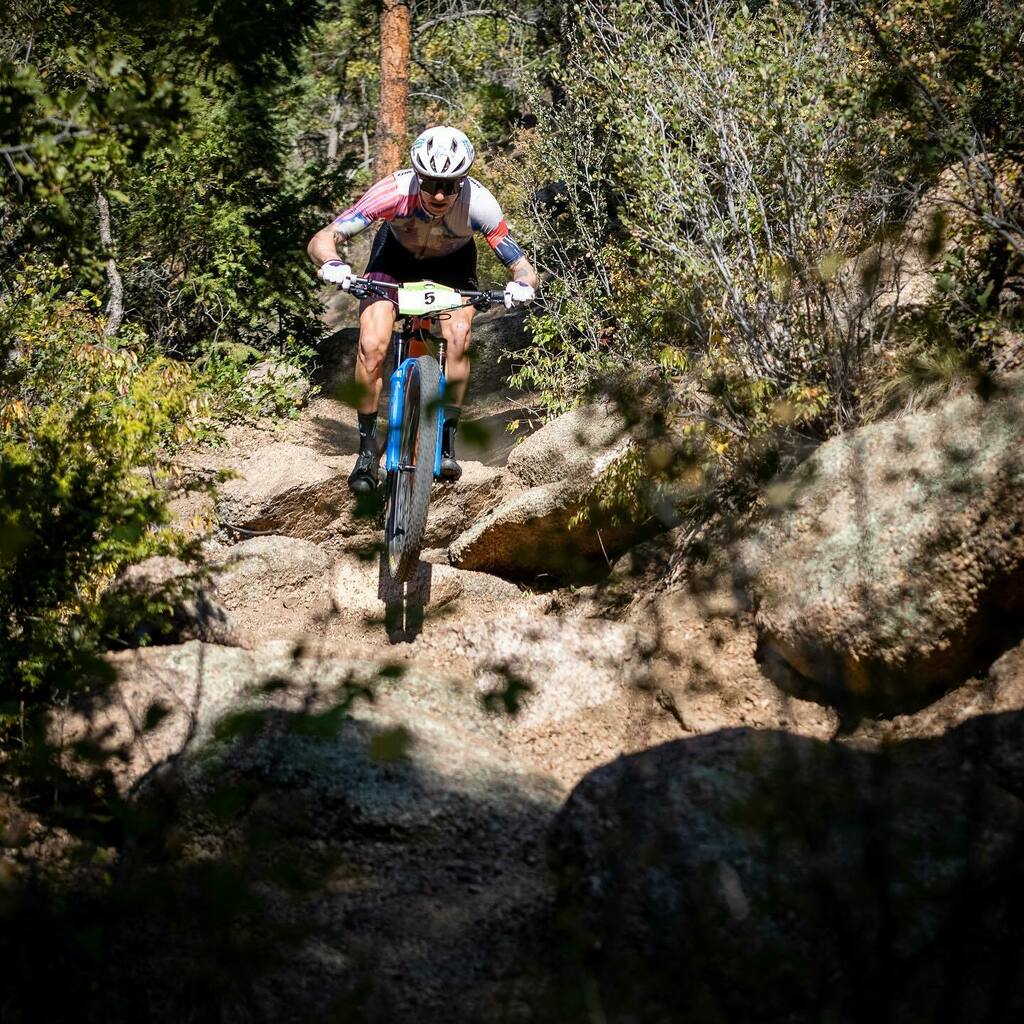 Keegels99's tweet photo. Day two of @pikespeakapex was a ripper! Fast fire road to kick it off then finished it with some rowdy, chunky singletrack 🤤 🤘🏻

#santacruzbikes #srammtb #rockshox #maxxistires #rapha #pikespeakapex #colorado #monsterhydro #blurtr || 📸: @jamesstokoephoto https://t.co/ydwc2nHchr https://t.co/IblSaLHwki