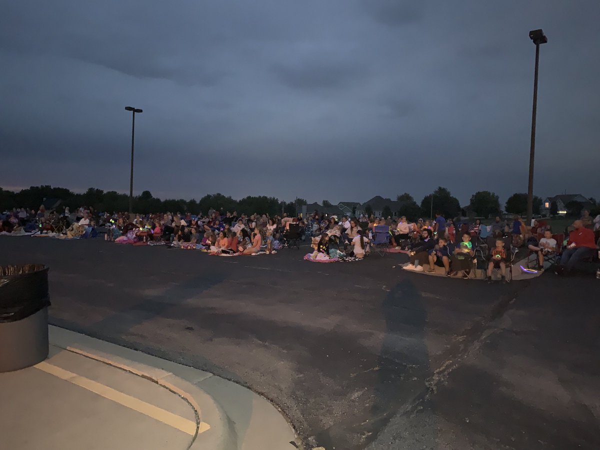 GRE Movie Night is a huge success! An outdoor dance party followed by a movie projected on the side of the school! Beautiful weather, outdoor fun, friends, and GRE family togetherness for the first time since covid=winning! @GlenwoodRidge #tbw #BasehorLinwoodSchools