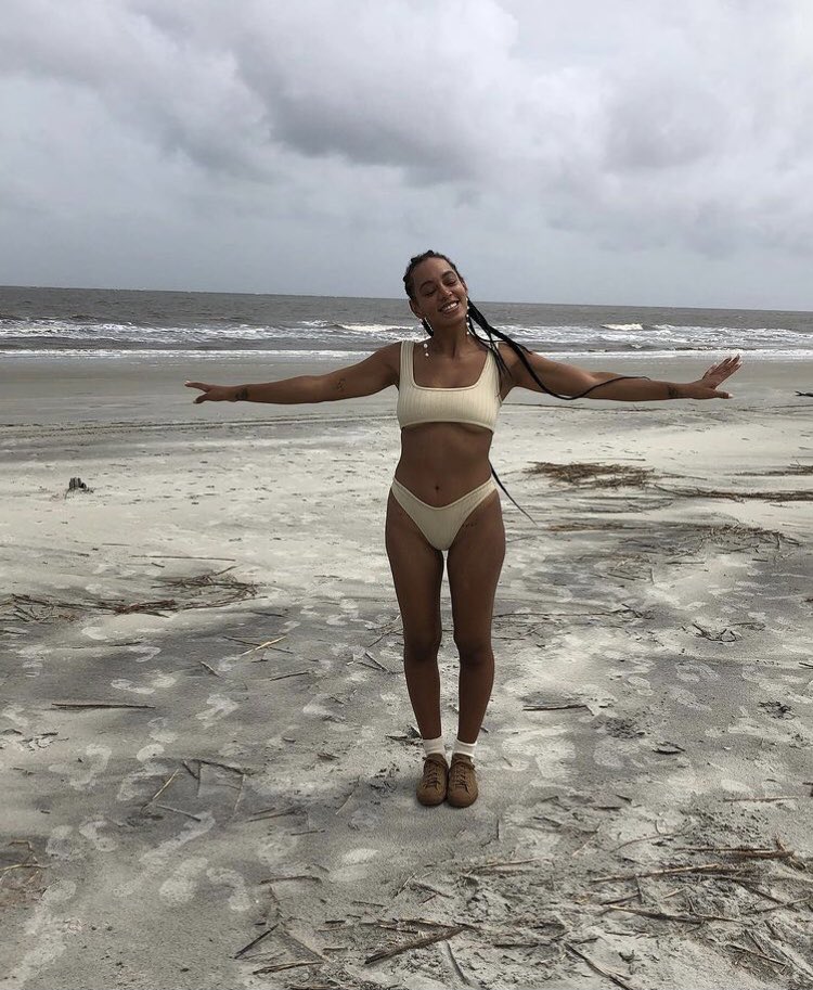 solangearchives's tweet photo. https://t.co/wunrFTc388