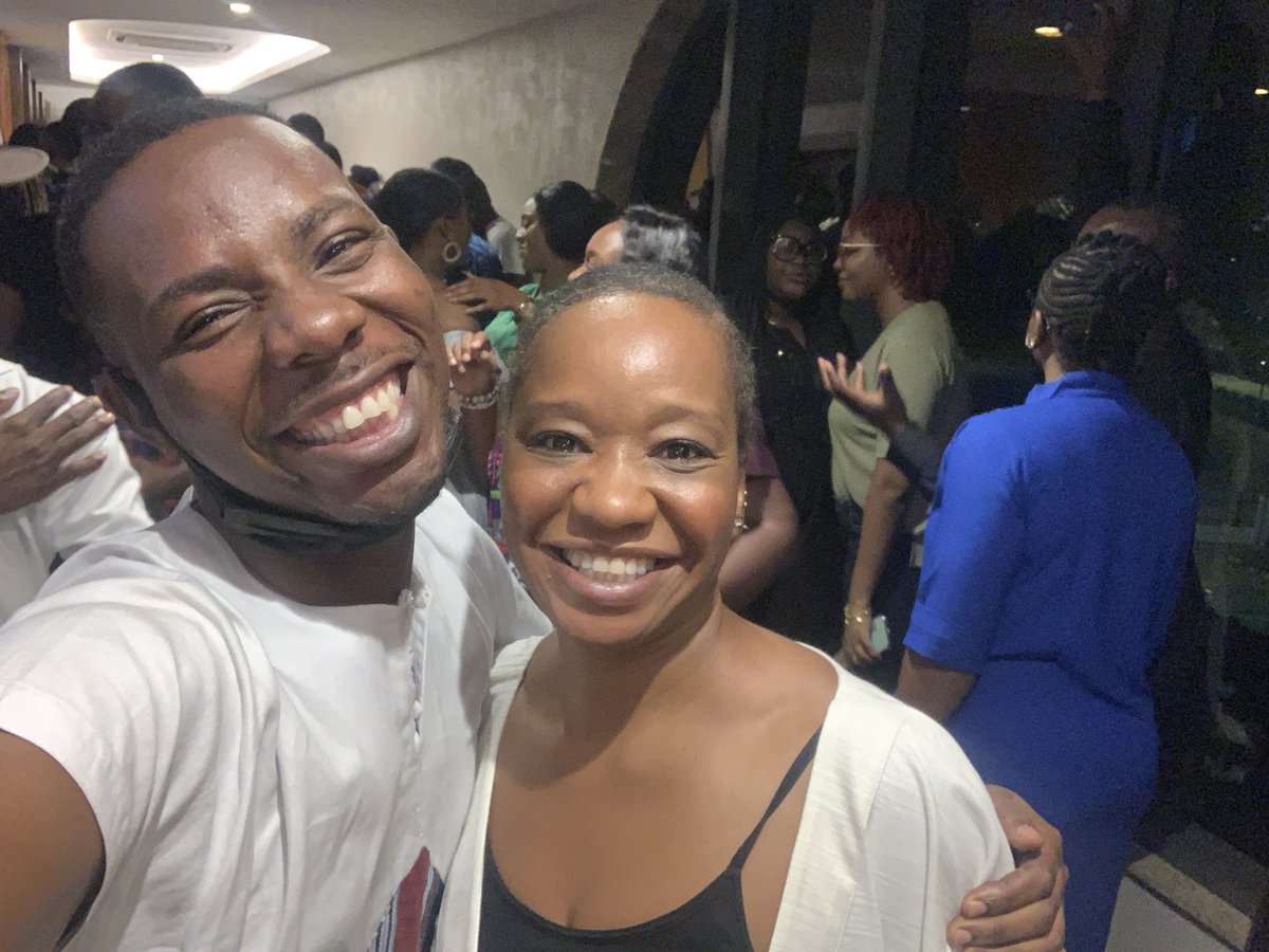 akugbeefe's tweet photo. @onajite_dede @Depinmwa @Uchesworld @Toritse_amats @wendylawalS @Mofe_Jebutu @ichie_fuego @amaraonoh_ i wee finally rest now. Was nice watching with y’all except towu! #AMEnake #AMRiona https://t.co/t27vhoTuEL