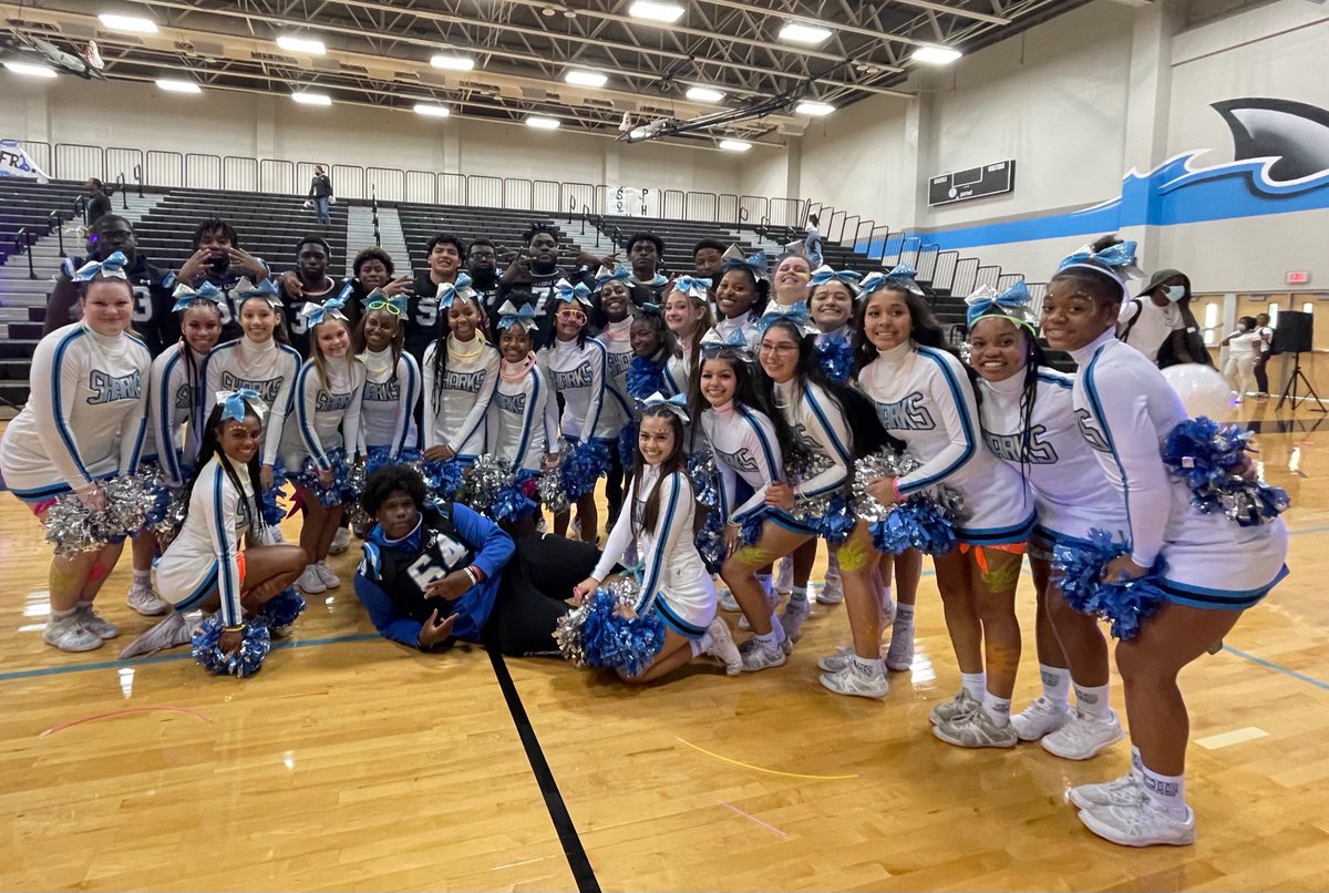 Come support your <a href="/SCSharkFootball/">ShadowCreekFootball</a> tonight at Freedom Field against Alief Taylor 🏈🏈 
<a href="/AlvinISD/">Alvin ISD</a> <a href="/SCHSATHBC1/">Shadow Creek HS Athletic Booster Club</a>