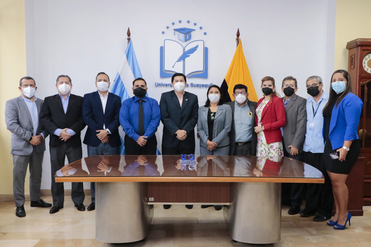 PacoRector's tweet photo. Junto a @corpciti, hemos firmado un acuerdo para que nuestros estudiantes puedan trabajar junto a ellos en áreas de Vinculación con la Sociedad, investigación, Prácticas Preprofesionales, entre otros.  

#PacoRector 
#UniversidaddeGuayaquil
#NASA https://t.co/hv7WR3JDB3