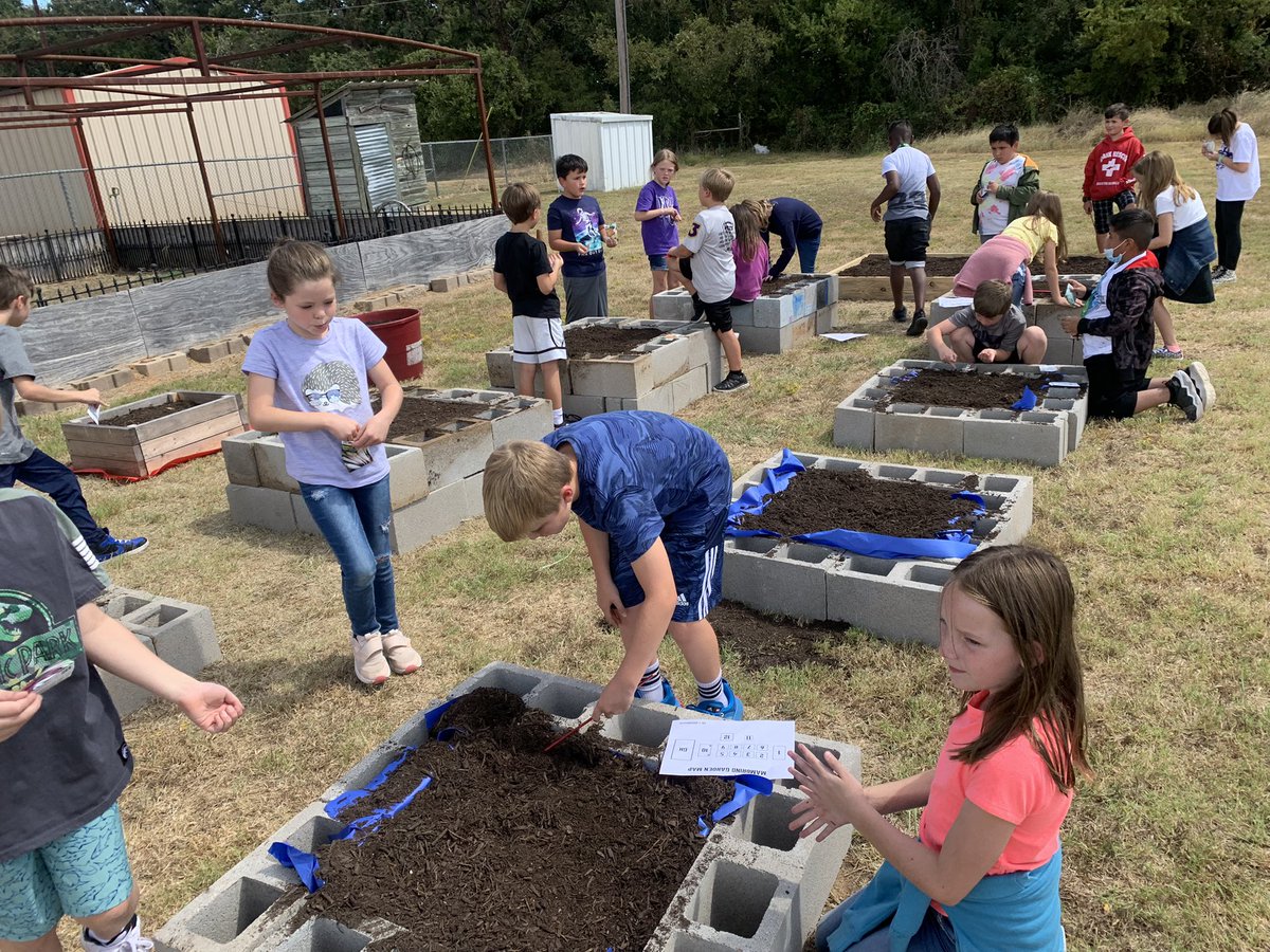 Our Mambrino Market is out to a great start! It all starts with a seed..🌱🌱Special thanks to  <a href="/TractorSupply/">Tractor Supply</a>,  <a href="/jwadehoward/">J Wade Howard</a>, and <a href="/mdhoo/">Menielle Donahoo</a> for all their donations and volunteer work. Our kids are loving it and deserve it! 🙏💜🤗 <a href="/Howard_Mambrino/">Liz Howard M.Ed.</a> <a href="/mambrinosteam/">STEAM Academy at Mambrino</a>  <a href="/granburyisd/">Granbury ISD</a>