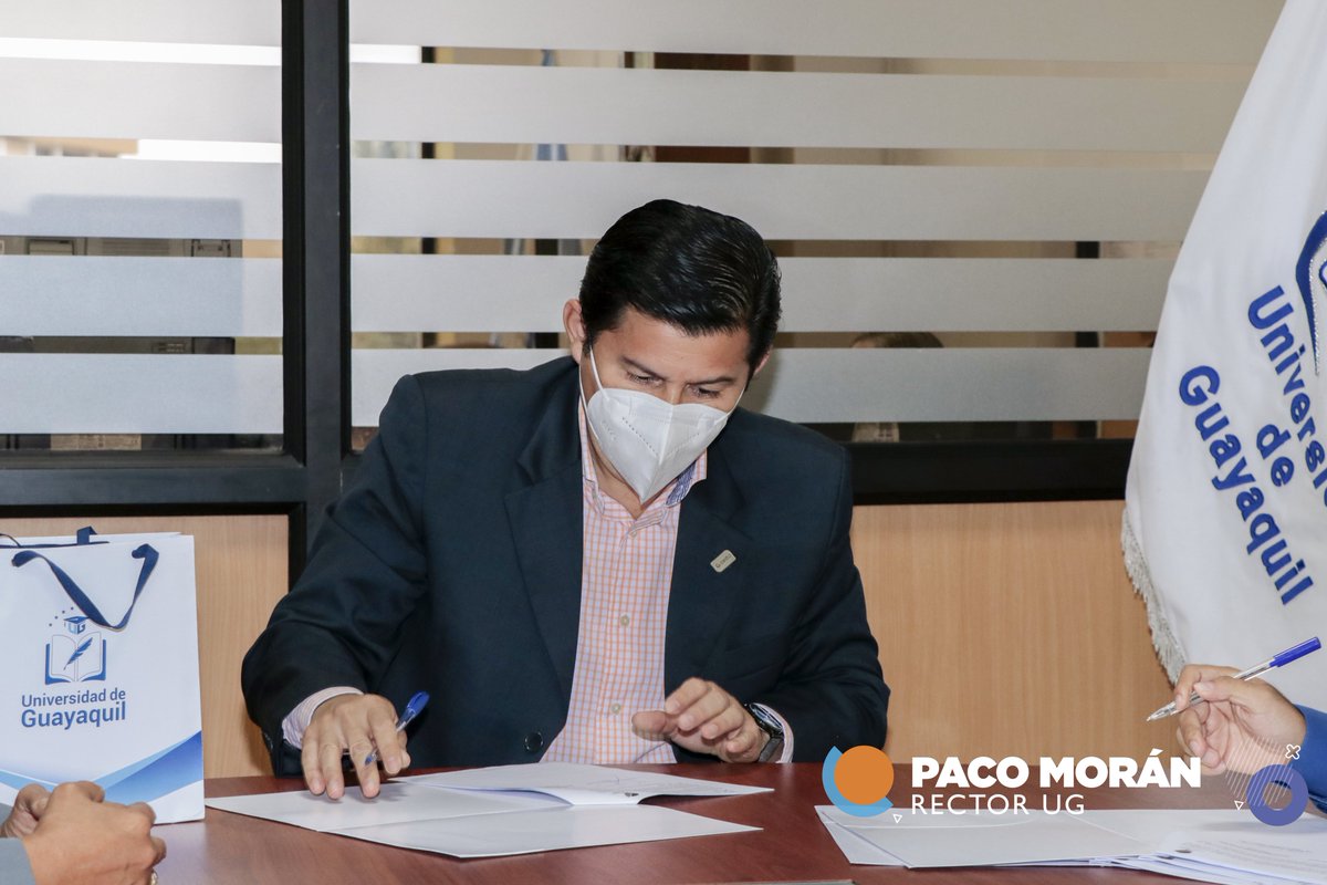 PacoRector's tweet photo. Junto a @corpciti, hemos firmado un acuerdo para que nuestros estudiantes puedan trabajar junto a ellos en áreas de Vinculación con la Sociedad, investigación, Prácticas Preprofesionales, entre otros.  

#PacoRector 
#UniversidaddeGuayaquil
#NASA https://t.co/hv7WR3JDB3