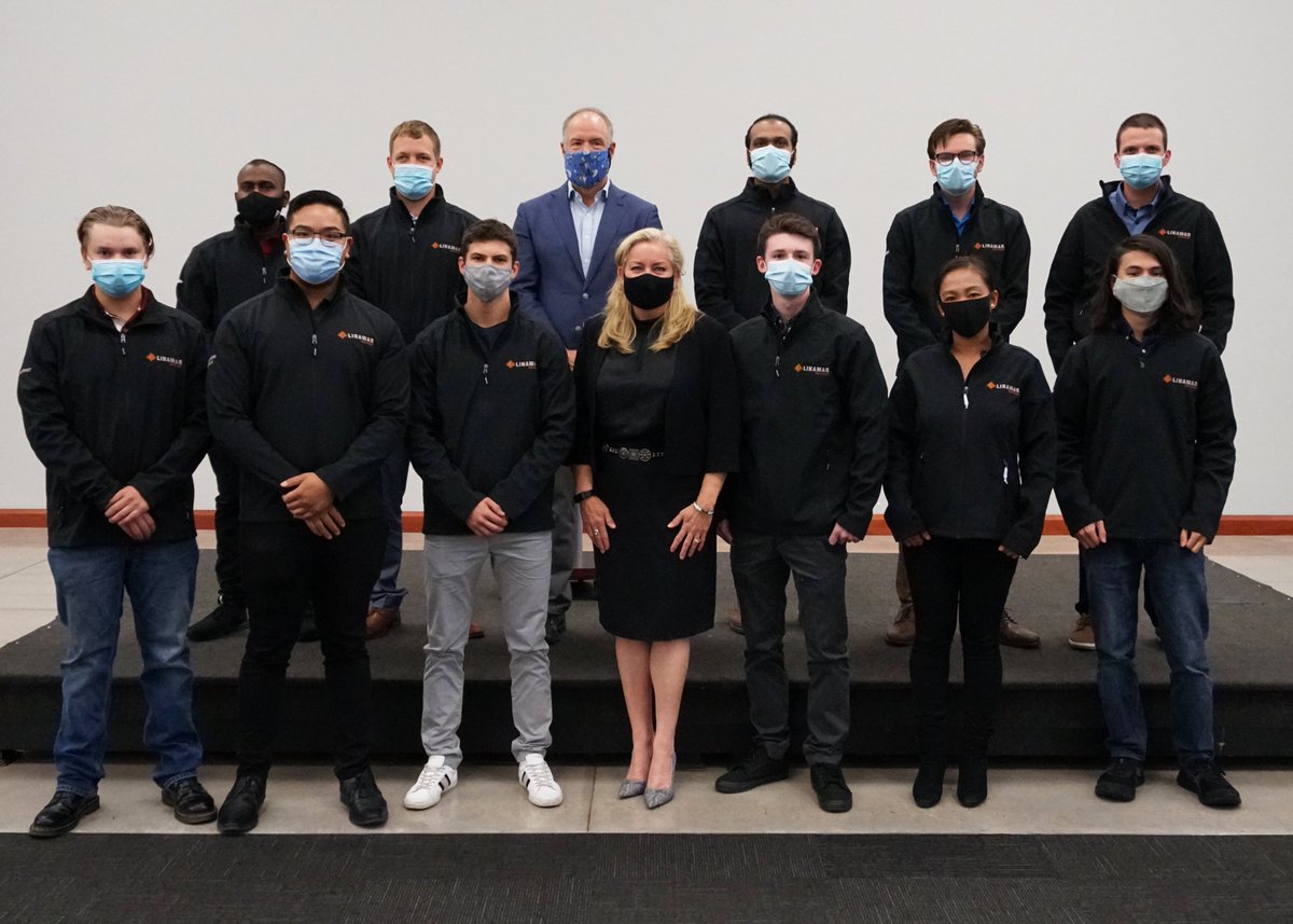 LinamarCorp's tweet photo. This week we celebrated the new cohort at the annual Scholarship, Apprentice and Advanced Manufacturing Ceremony, hosted at the Frank Hasenfratz Centre for Excellence in Manufacturing. Congratulations!
#LinamarLife #PowertoPerform #PoweringFutures #LinamarLearning https://t.co/V2HOzkc3Lb