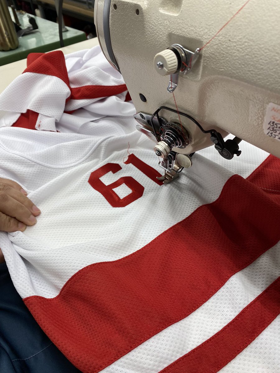 NikoApparel's tweet photo. A huge thank you to the @HuskiesHamilton for supporting local business. These made in Hamilton jerseys are completed and getting delivered one week from the team fittings. #madeinhamilton #minorhockey #custommade https://t.co/5ktytpR1yq