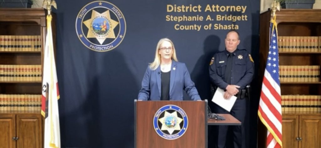 henrykleeKTVU's tweet photo. Alexandra Souverneva of Palo Alto, a Paly &amp; @Caltech science grad, self-described “shaman,” yoga teacher &amp; divemaster, charged w/arson for starting the Fawn Fire, per @ShastaCountyDA @CALFIRESHU. 5:35, 6, 7 p.m. @KTVU https://t.co/X9dY9BW1qt