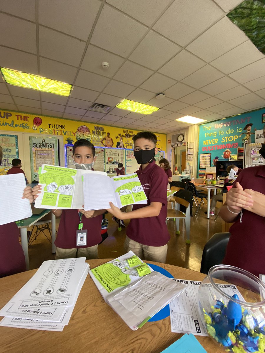 ClassPaparella's tweet photo. Learning about energy is awesome with our interactive science notebook. We played a sorting game to find different examples of Kinetic and Potential Energy 🏃🏽‍♀️ 🏐 🏈 🛥 🚘 #scienceteacher #TeachersofTwitter #ScienceTwitter #4thgrade #energy #TEACHers #futurescientists https://t.co/JZ5wORwCAN