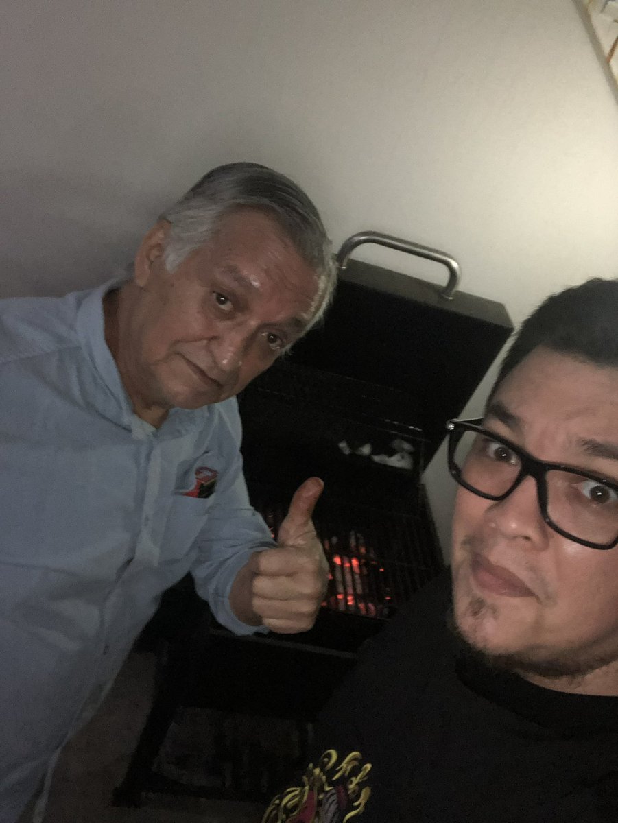 franco_esca's tweet image. Familia: Con profundo dolor les informo que el día de hoy, el corazón de mi padre Francisco Javier López Campos dejó de latir.
Se fue el más alfa de los alfas, mi primer súper héroe.
Ojalá que la vida me permita llegar a ser la mitad de hombre de lo que él fue.