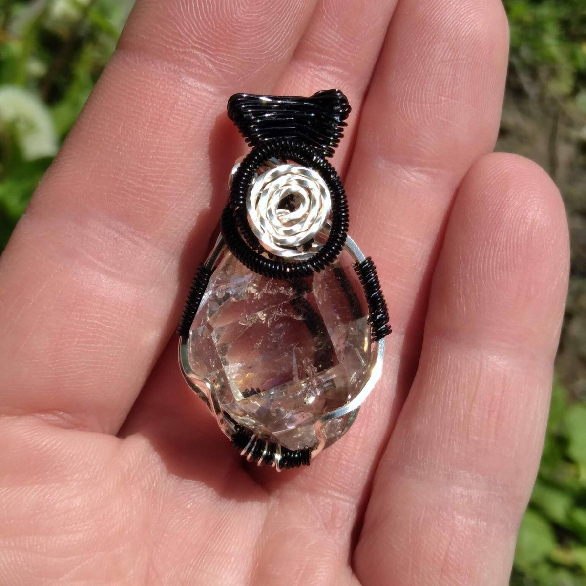 innovisjewelry's tweet photo. Excited to share the latest addition to my #etsy shop: Elegance- wire wrapped herkimer diamond healing pendant #black #silver #women #stone #handmade #healingpendant #herkimerdiamond #handwrapped #reikiinfused #etsygifts #uniquegiftideas https://t.co/VLRlBBvFTv https://t.co/NAU9ZM8hDl