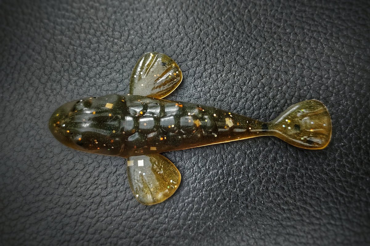 CanuckBassin's tweet photo. Just one of the many gems I recieved today from my buddy at @Anglers_Choice!
These custom #RidgebackGoby are gonna get me some fatties this fall!
#ChooseWisely https://t.co/dwcTeebRUB